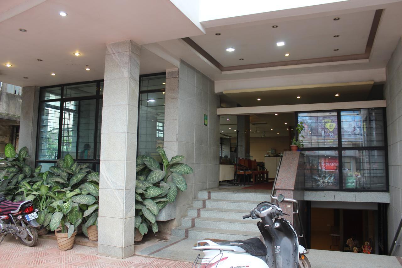 Hotel Suvarn Mandir Belagávi Exteriér fotografie